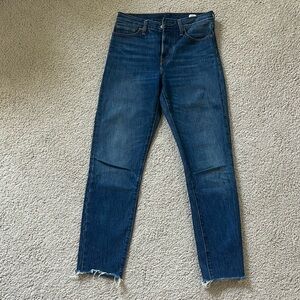 Levi’s Wedgie Straight Crop Jeans with Frayed Hem